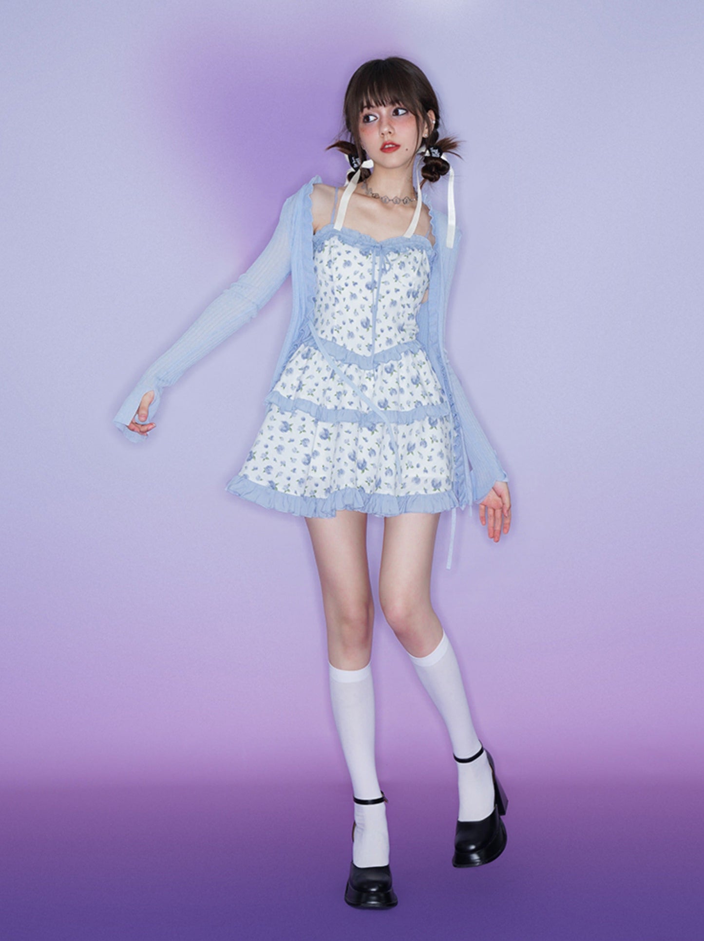 피유아이디사이탈블로르츠프롤럴테이타드사스드레슬스+쇼트팬츠