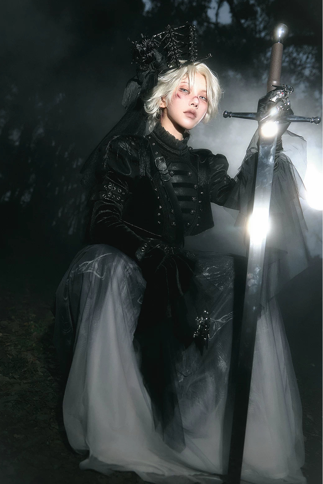 【6月8日予約締切】ファントムナイトミリタリーダークエポレットアーマークロップドジャケット