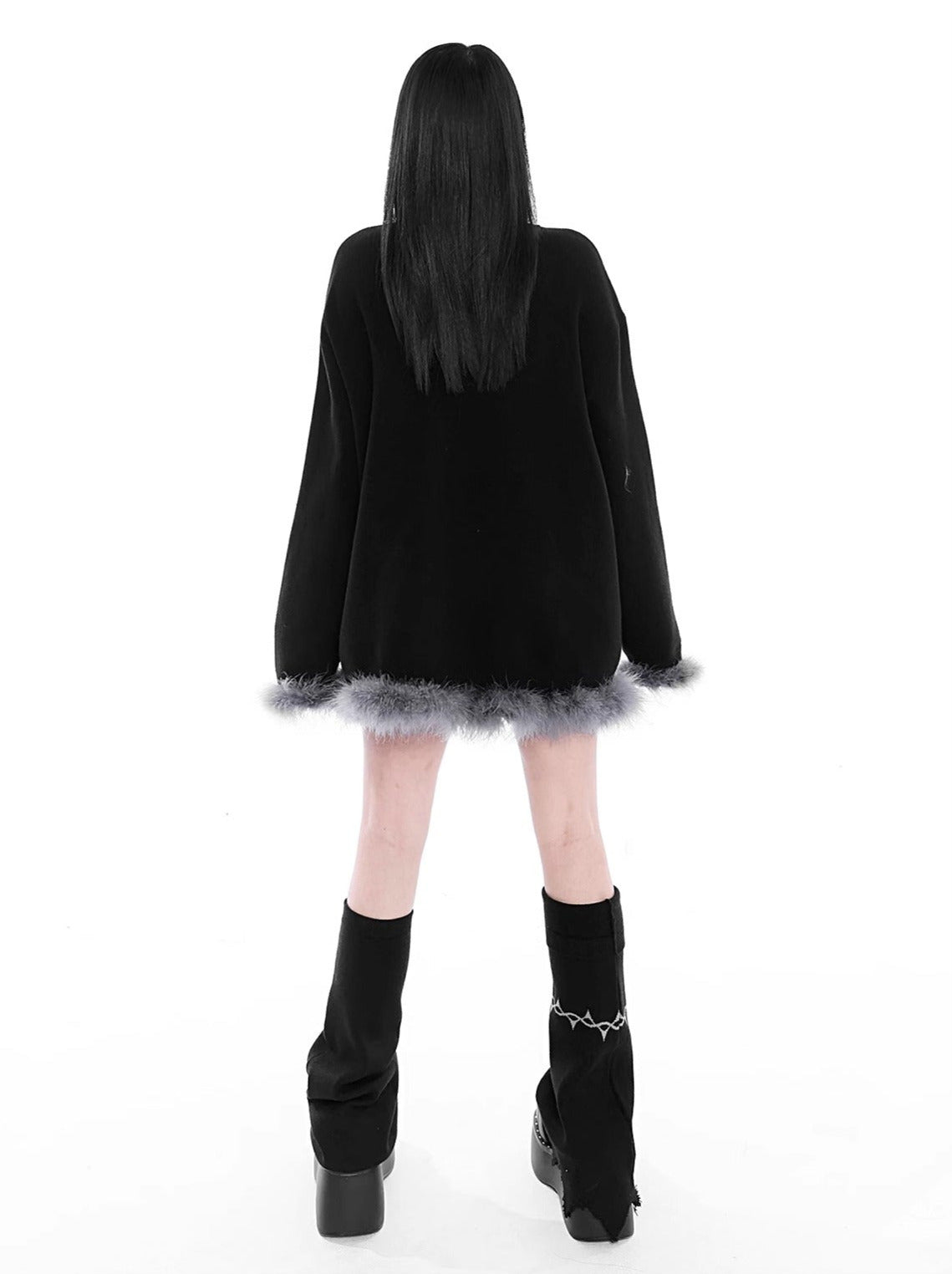 Feather Cross Sawns Warm Loose Sweater