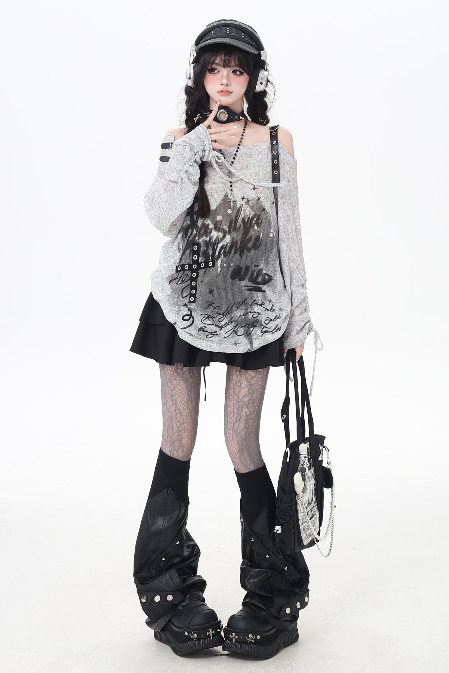 暗黑精靈輕皮革扣環塗鴉上衣