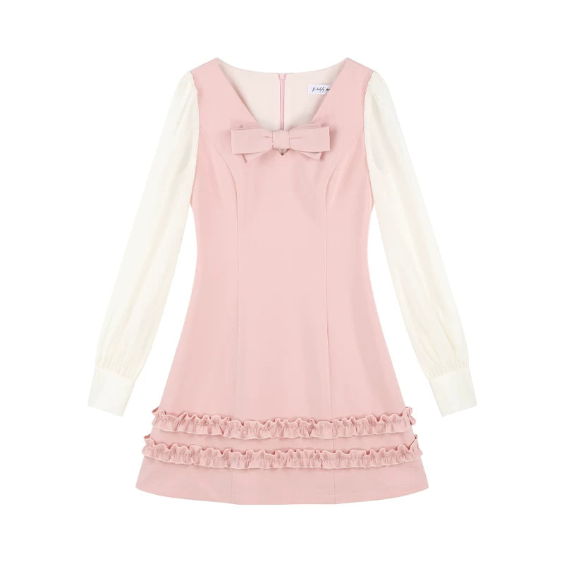 甜美粉色荷叶边连衣裙