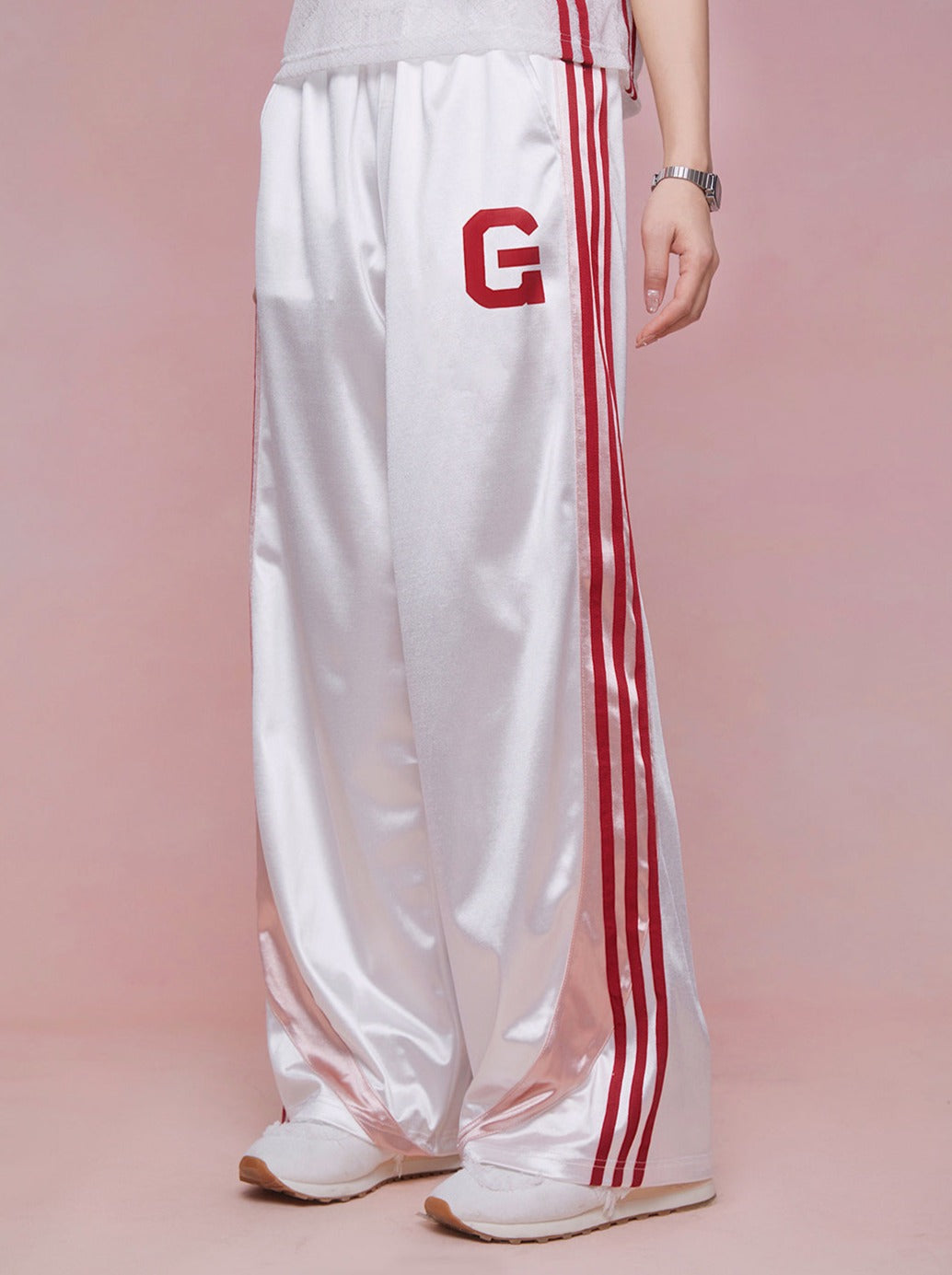 스트리트 스포츠 스타일 민소매 탑 + 캐주얼 팬츠