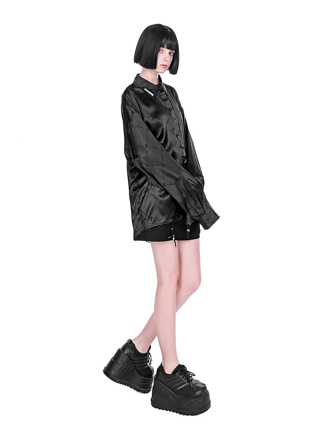 Shiny Satin Skull Logo Jacquard Black Shirt + Metal Cloth Gray Tie