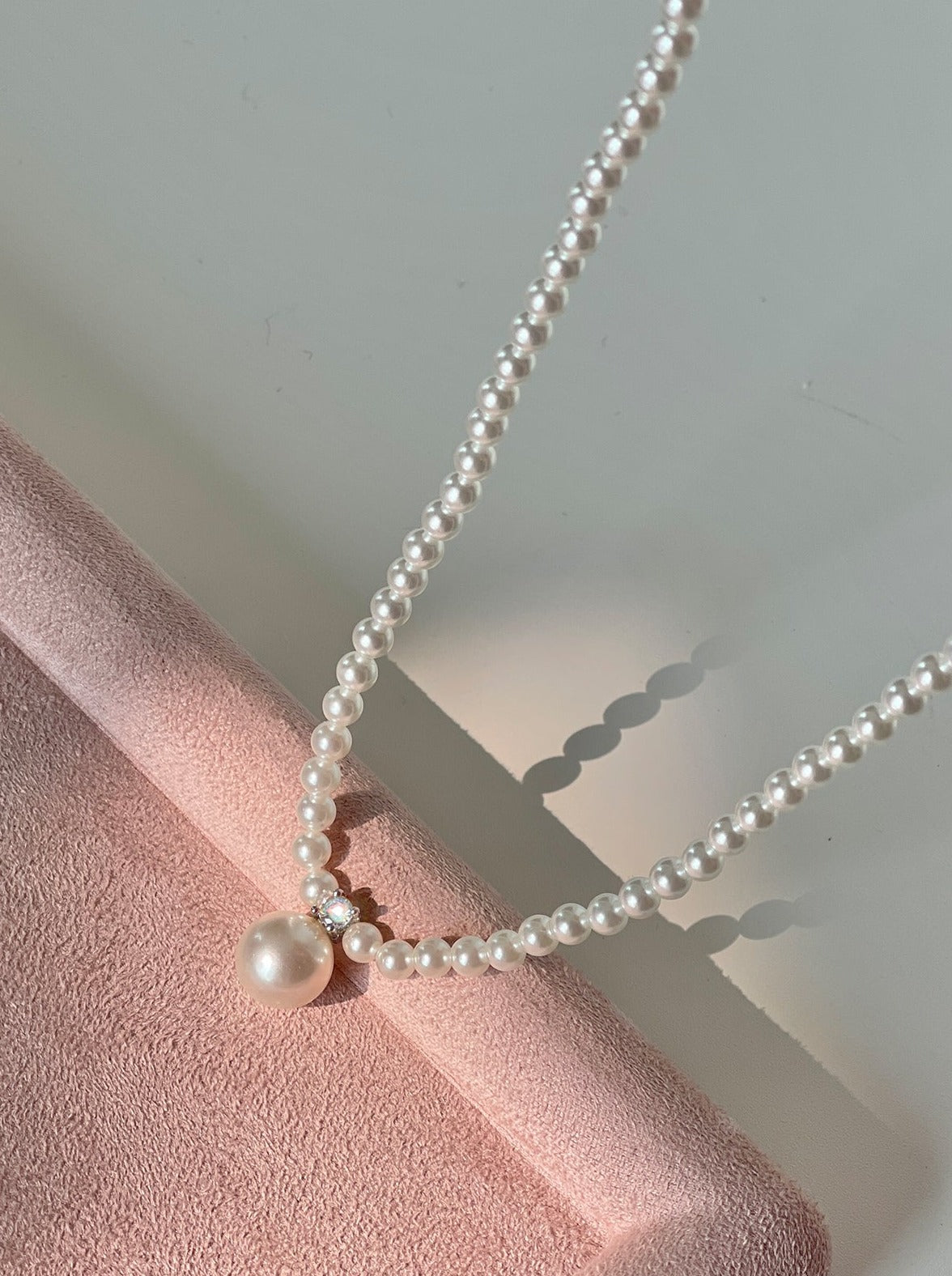 화이트 펄 목걸이