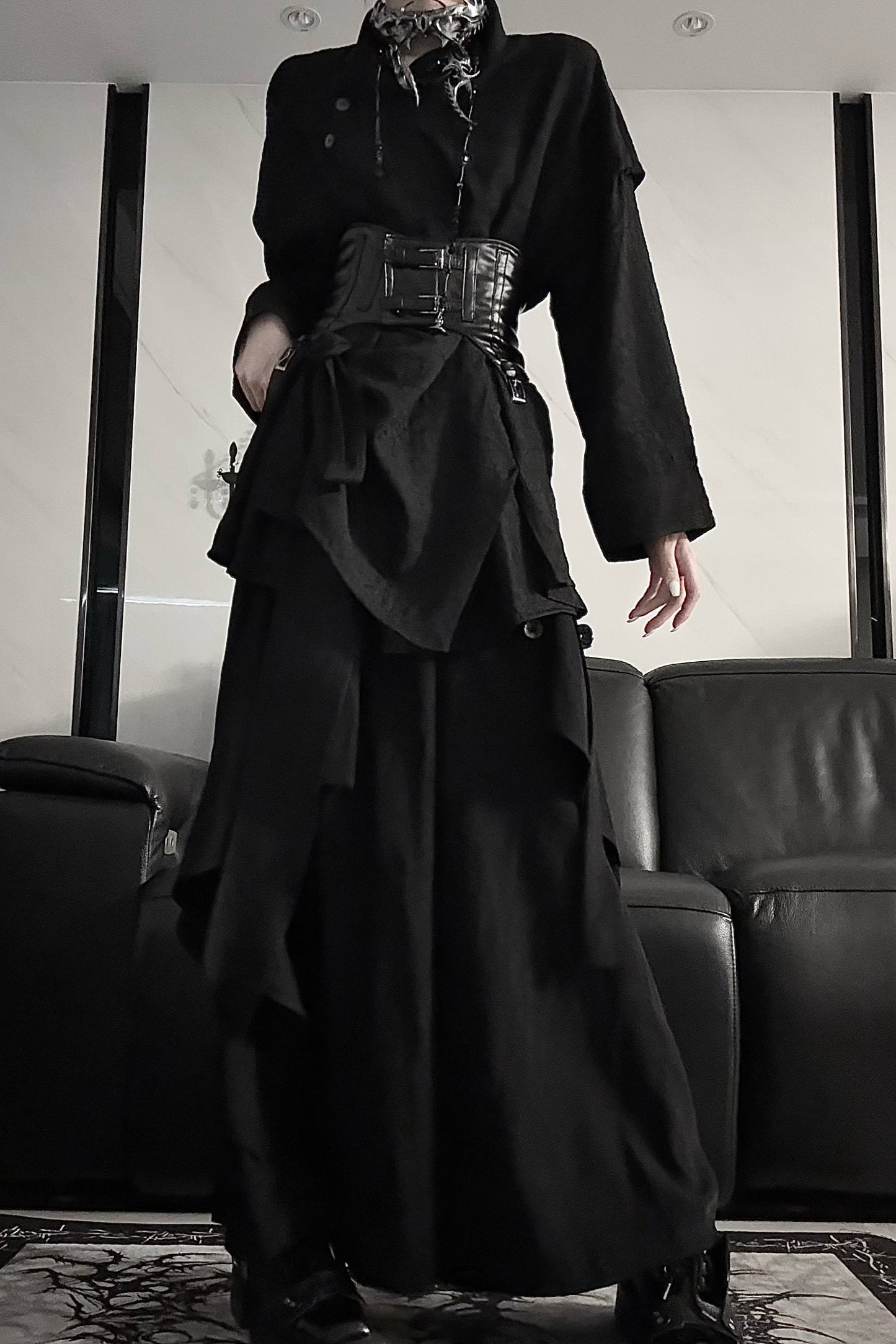 エンボスデザインゴシックルーズトップス