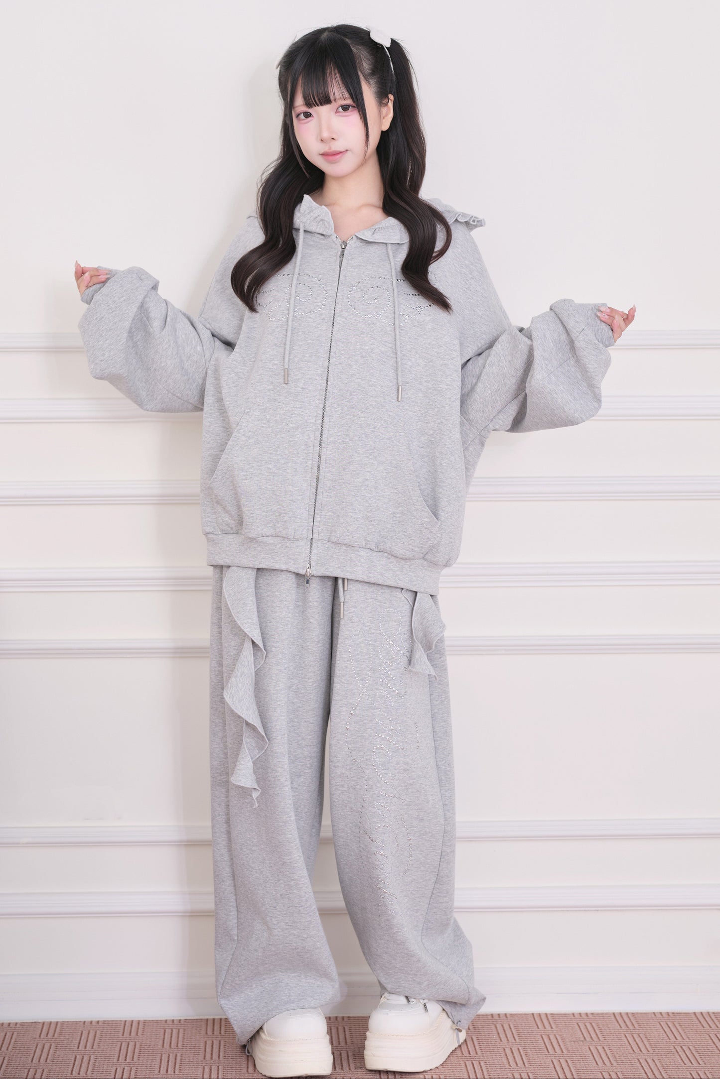 Lace Subculture Hooded Sweatshirt + Camisole + Shorts + Long Pants