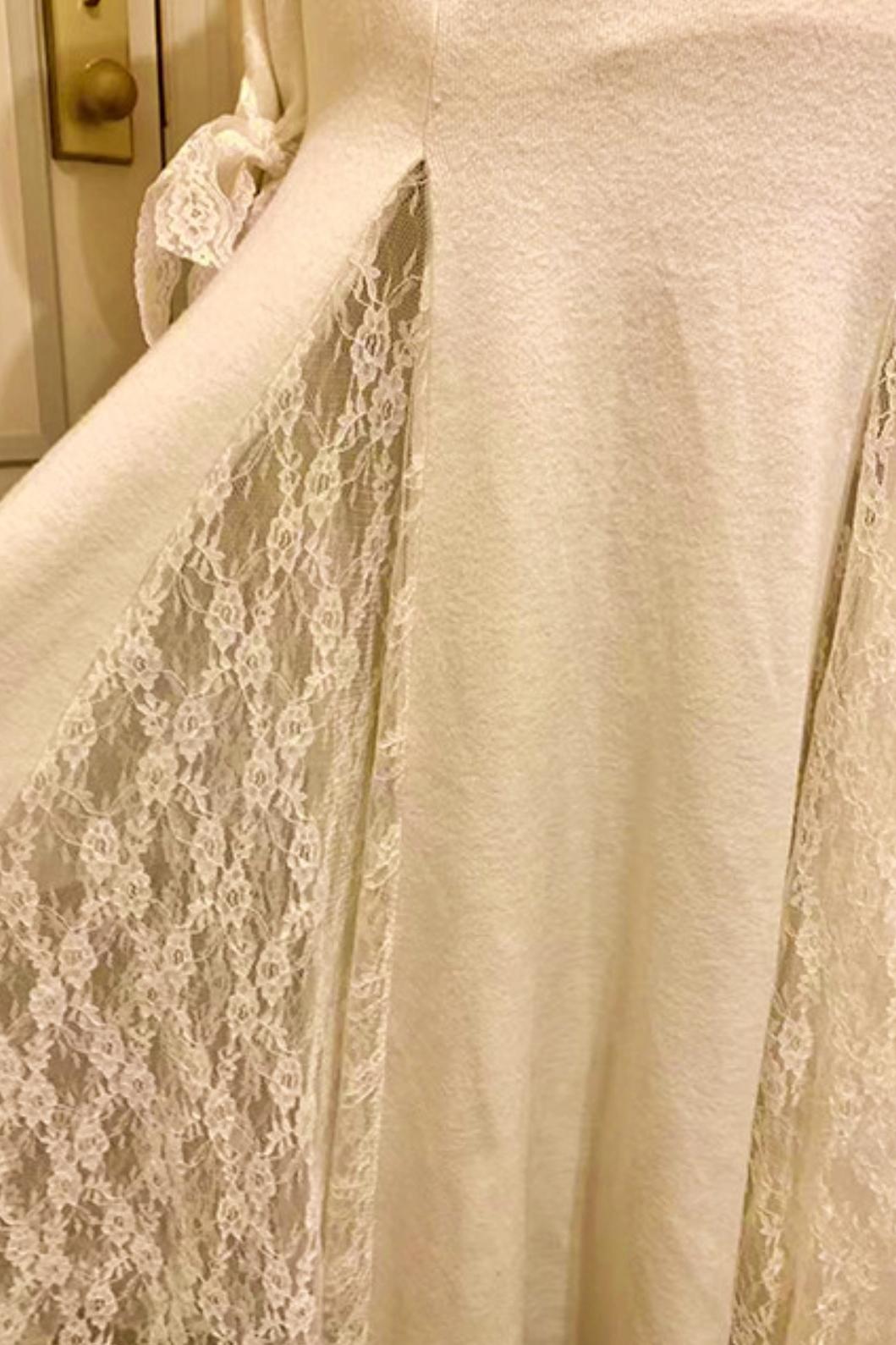 French Lace Waist Slimming Dress + Soft White Longline Croque