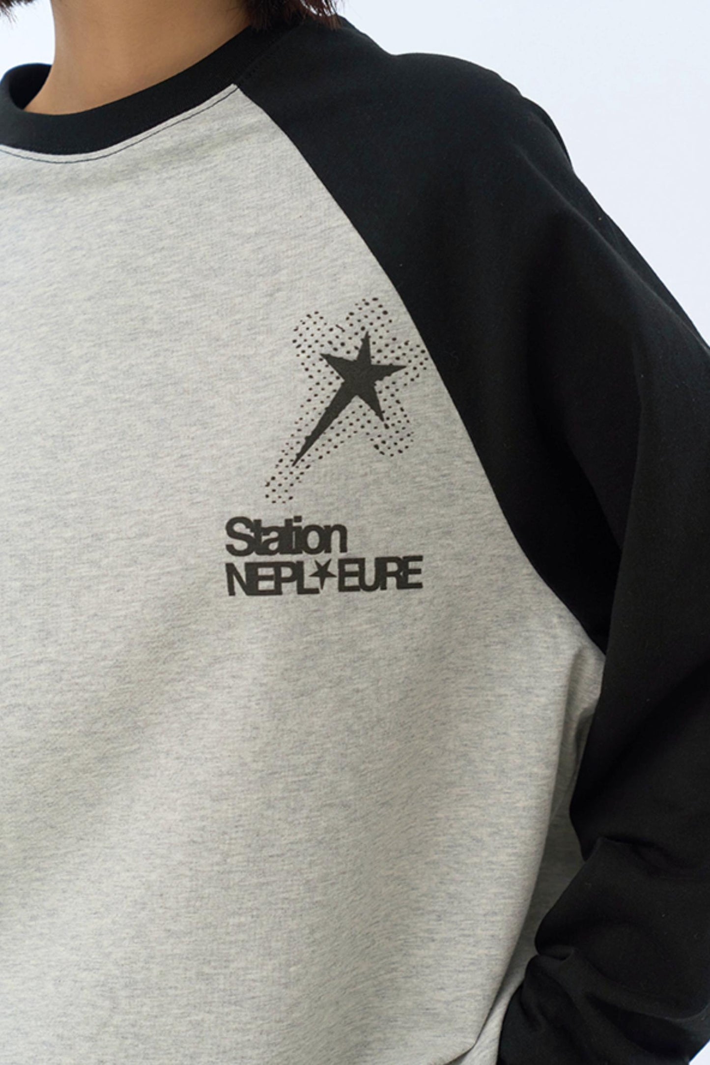 ルーズフィット コリジョンプリント ロングスリーブTシャツ