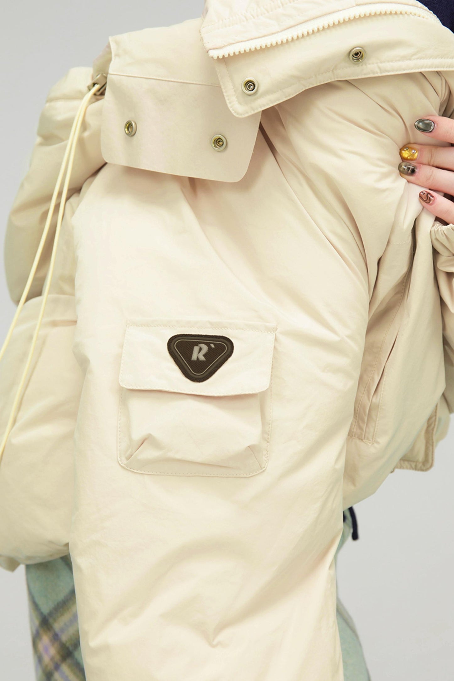 オートミールショートダウンジャケット