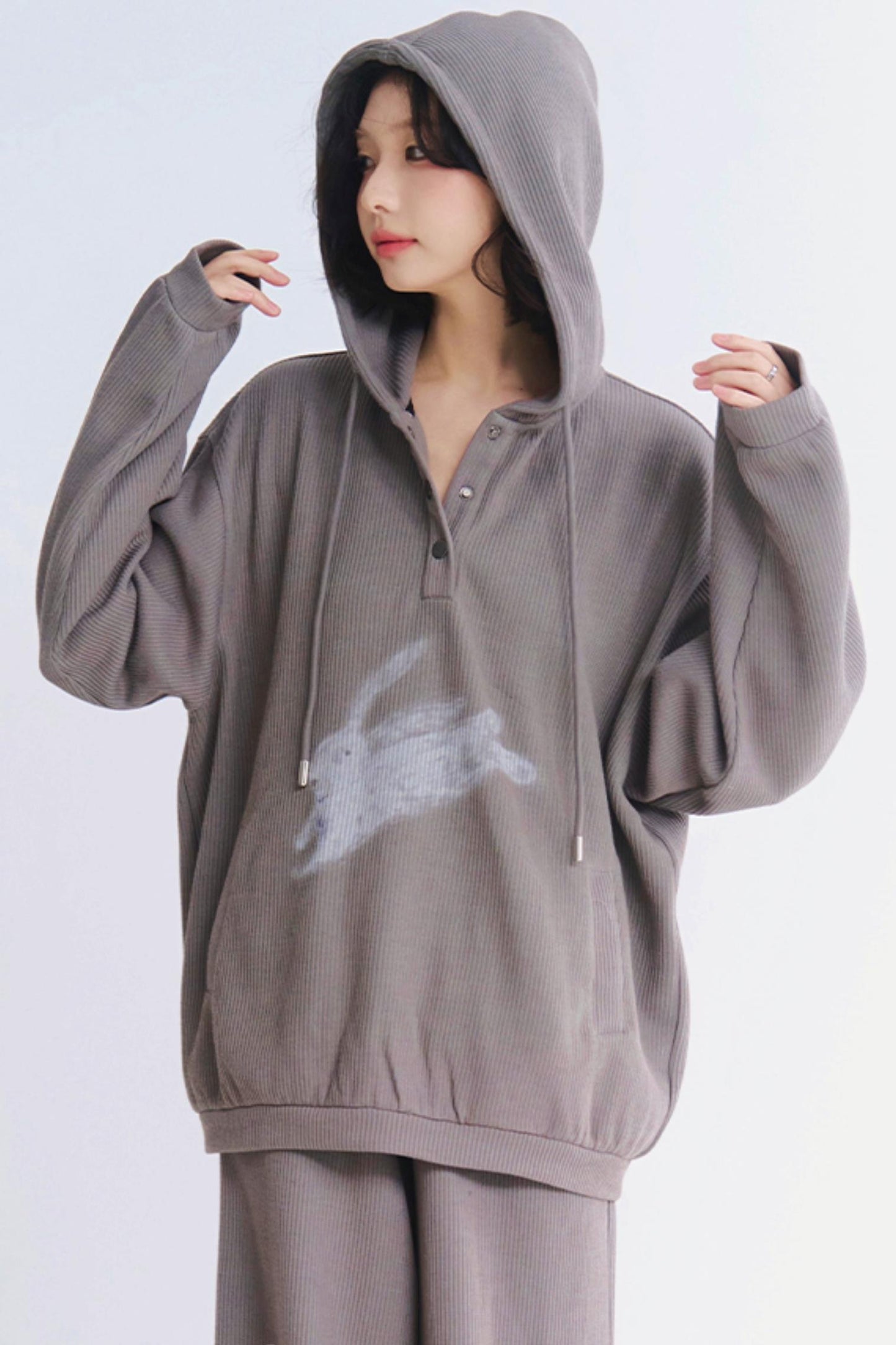 Gravity Muse Hoodie and Jogger Pants Setup