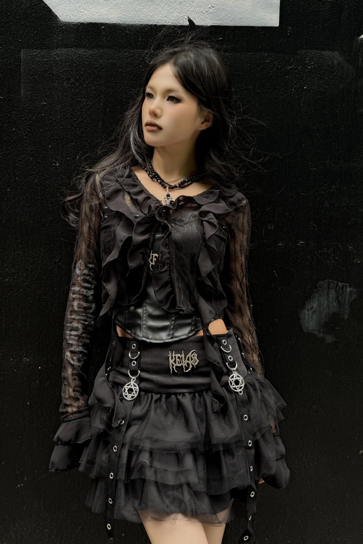 Dark Mesh Cropped Cake Skirt