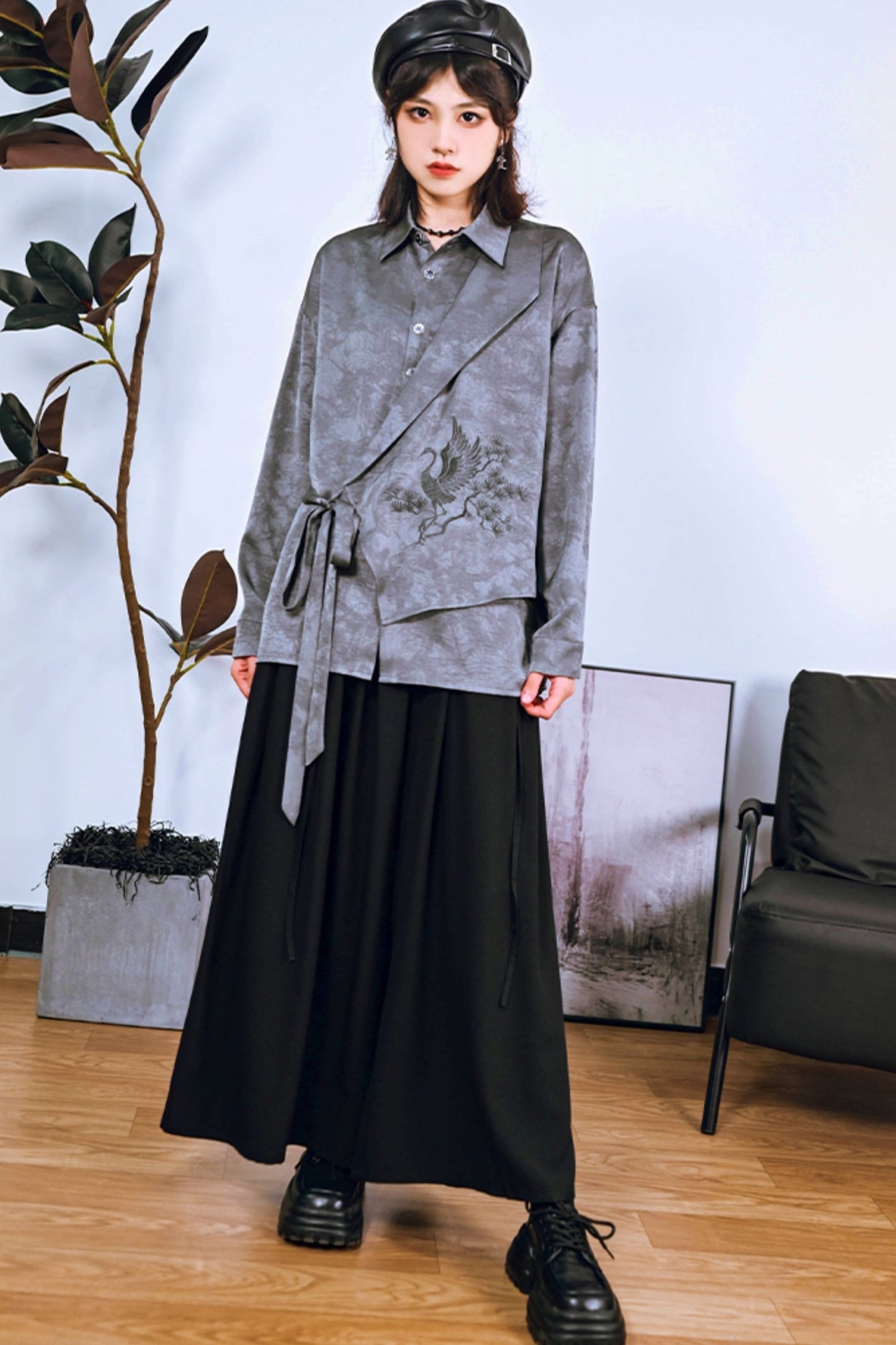 Irregular stitchenbroidary loose shirt