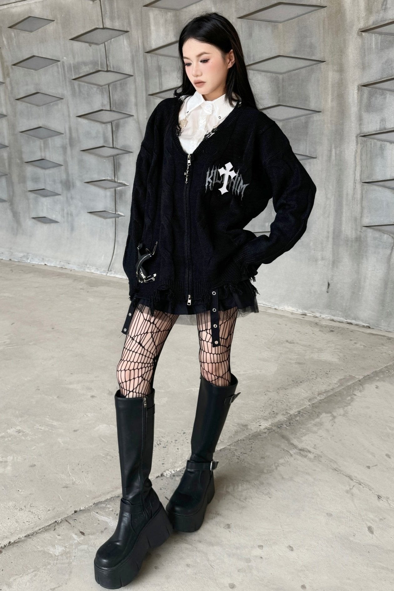 타타드스테치V넥지스프차켓