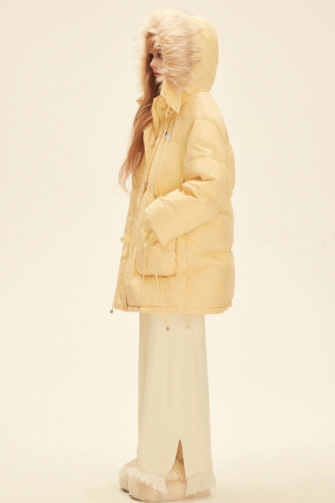 Far -color cream down jacket