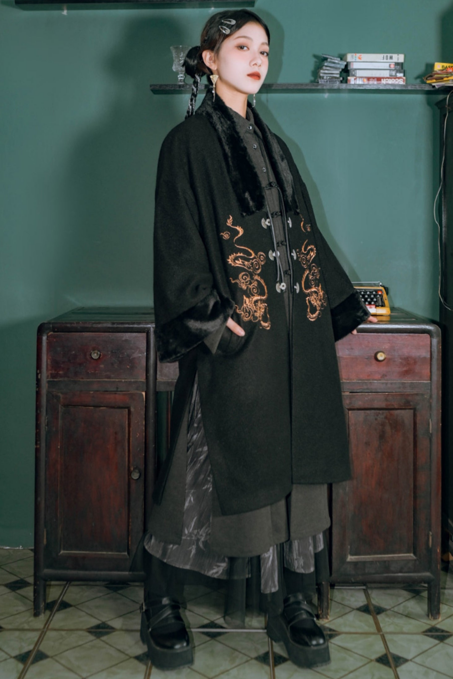 Mesh Splice Velvet A-line Skirt