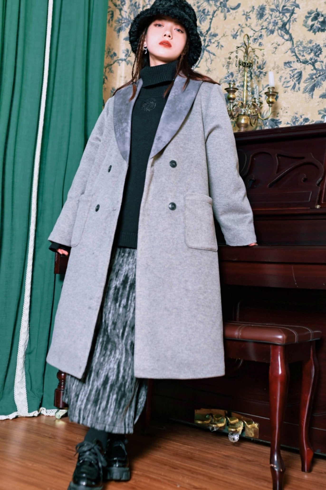 Black Embroya Returer Neck Sweater