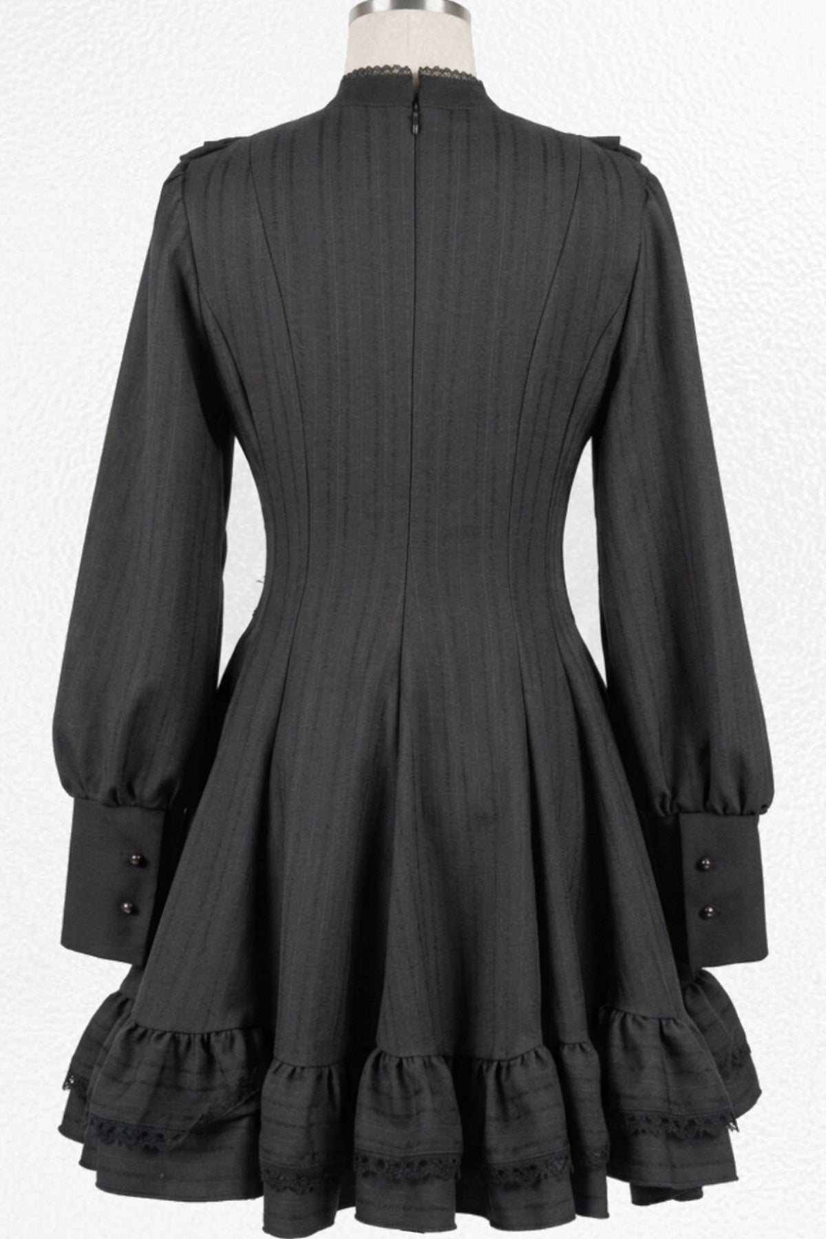 Elegantes Spitzenkleid mit taillierter Taille