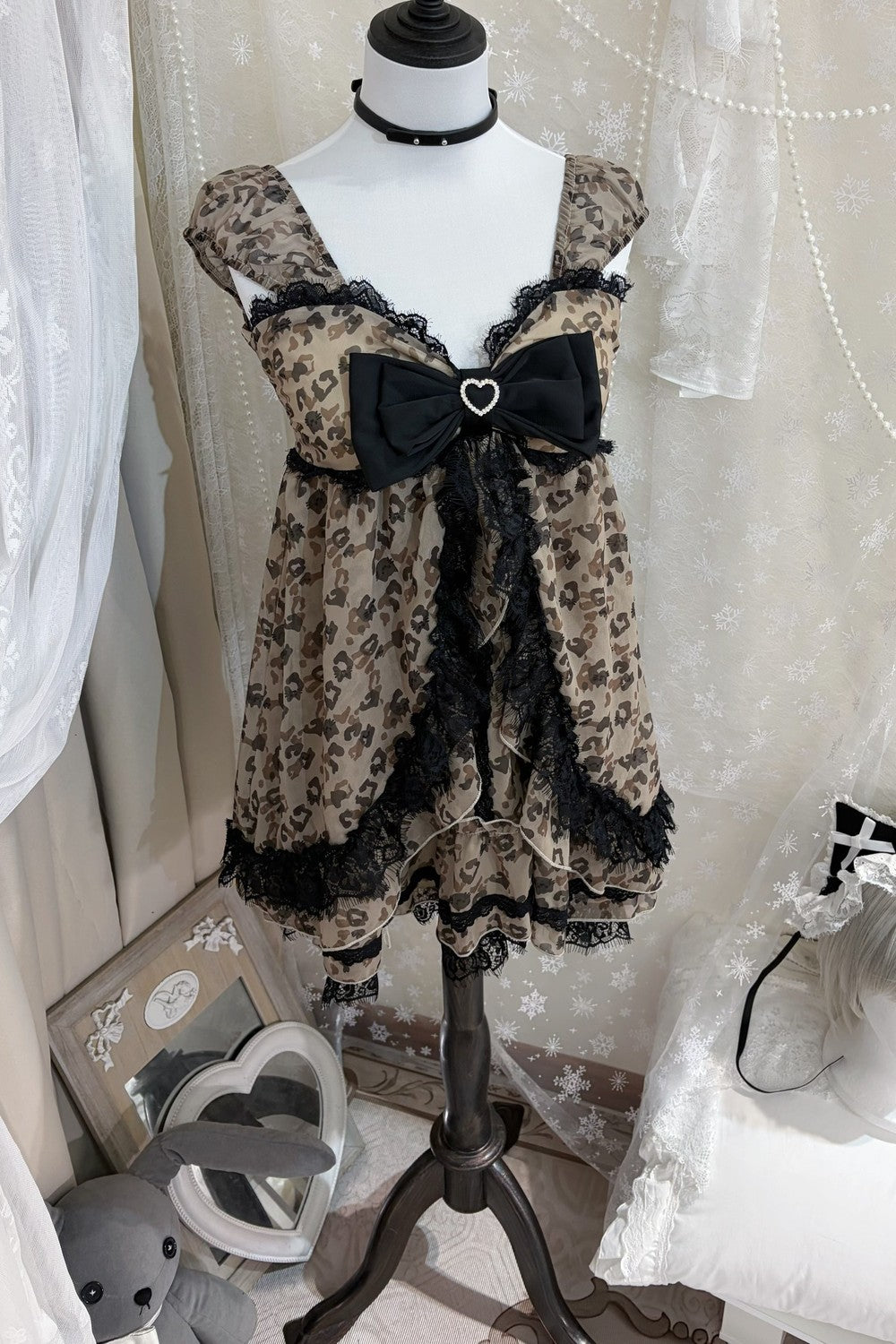 Leopard Ribbon Jewel Lace Camisole Top + Outerwear