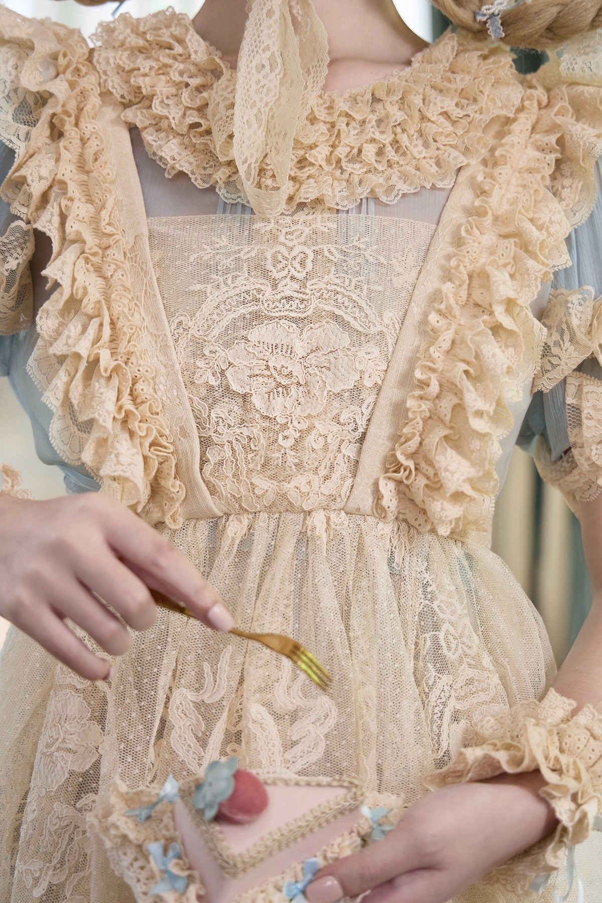 Cream Beige Doll-Like Lace Apron Dress