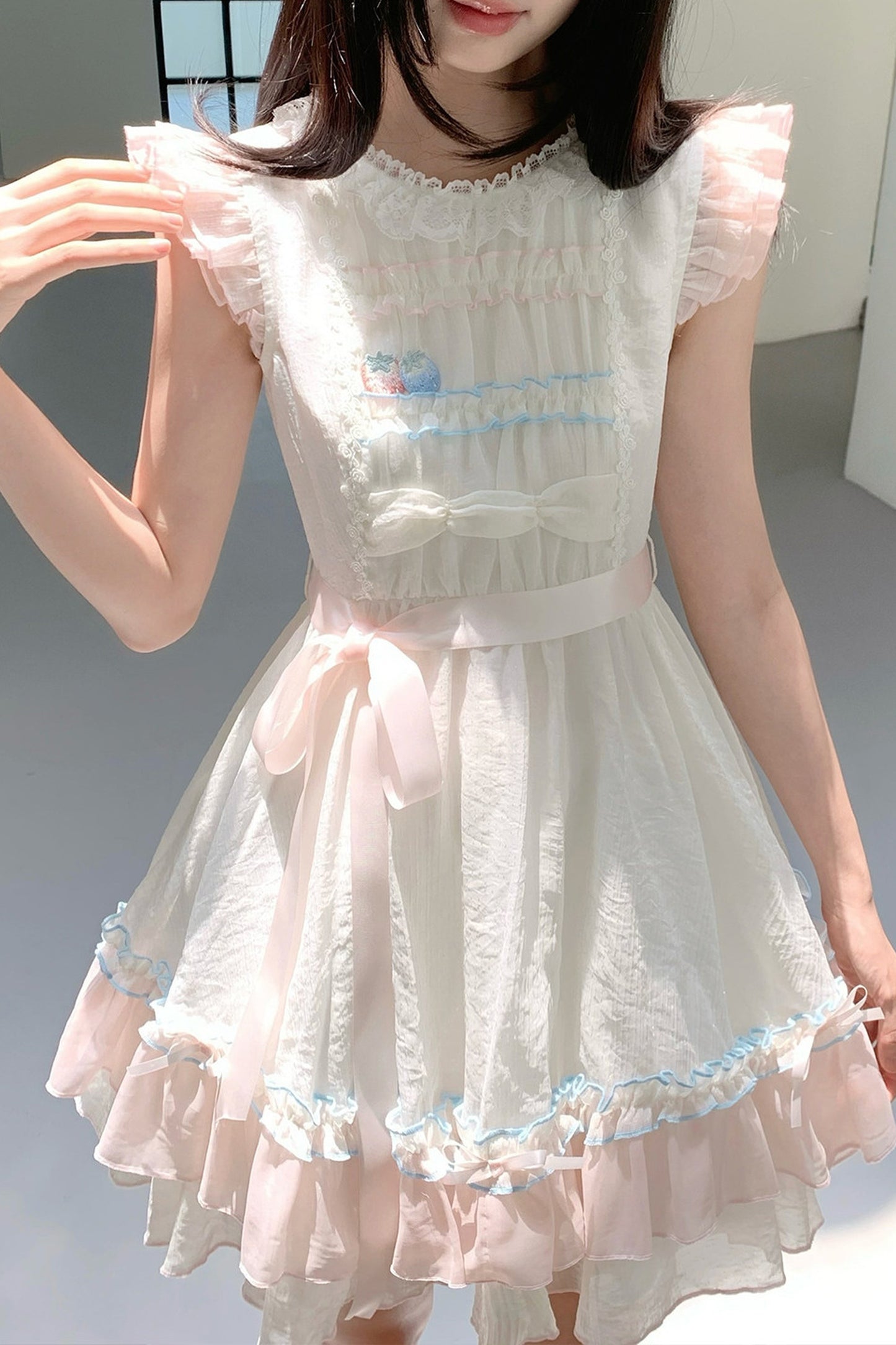いちご刺繍ミルキープリンセスワンピース