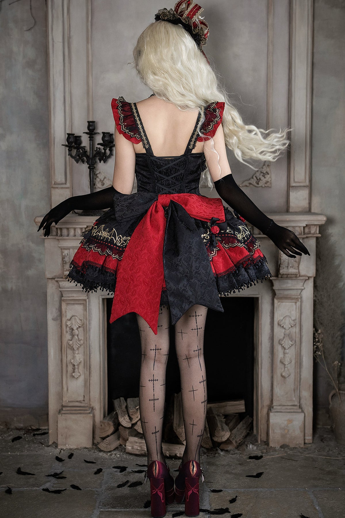 Süßes cooles Lolita-Kleid im Gothic-Stil
