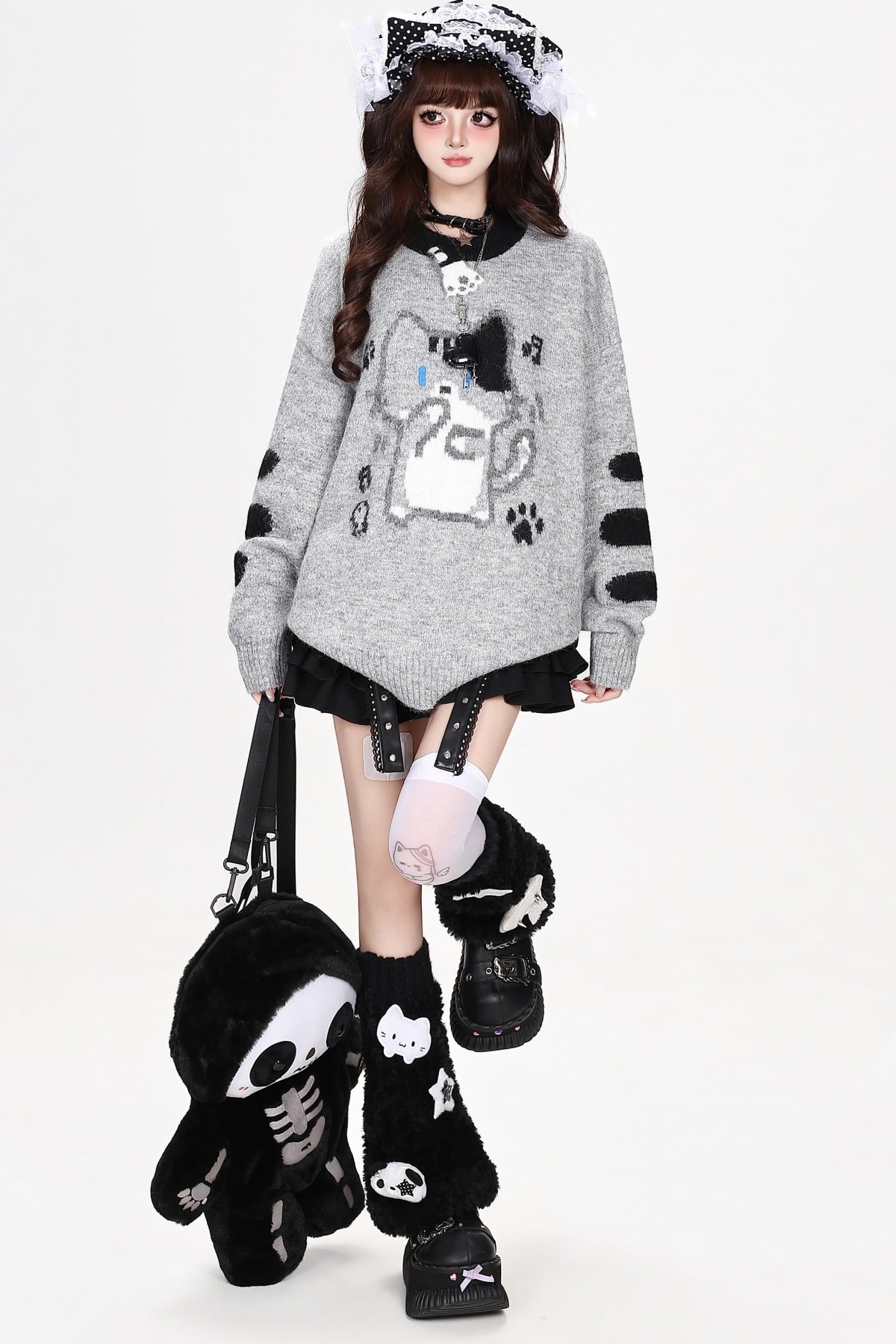 Cat Round-Neck Loose Knit Sweater