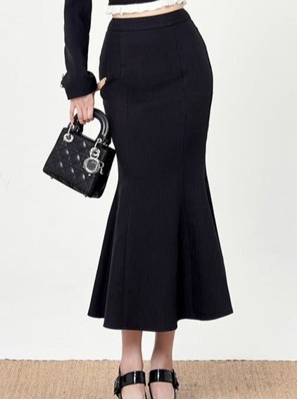 쇼트 재킷 + 이너 캐미솔 + 피쉬테일 롱 스커트