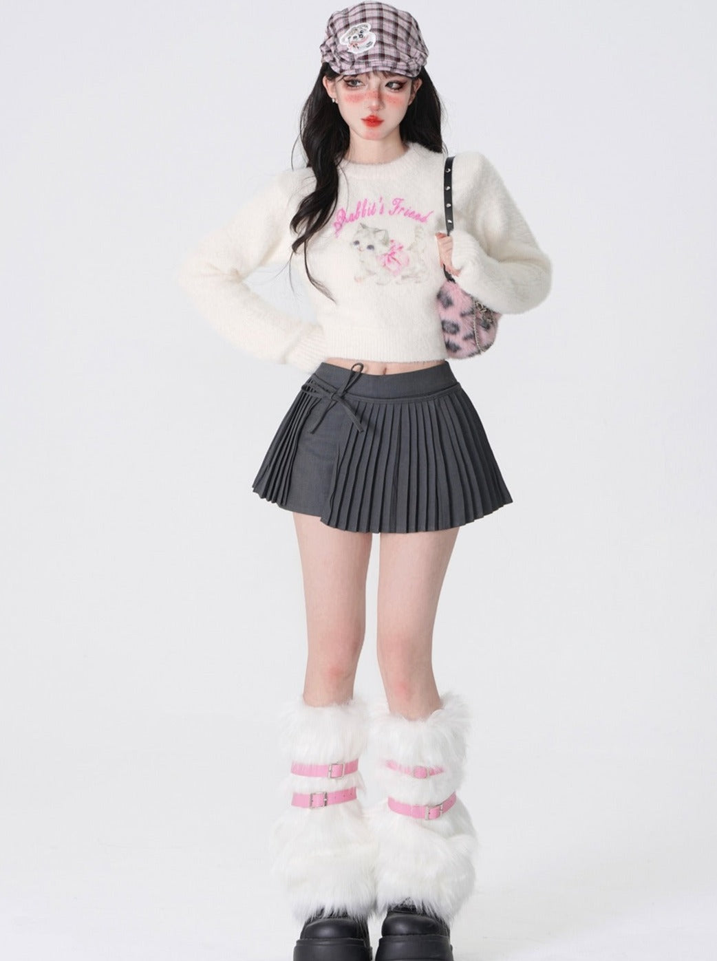 キャットファーショートラウンドネックプルオーバーセーター