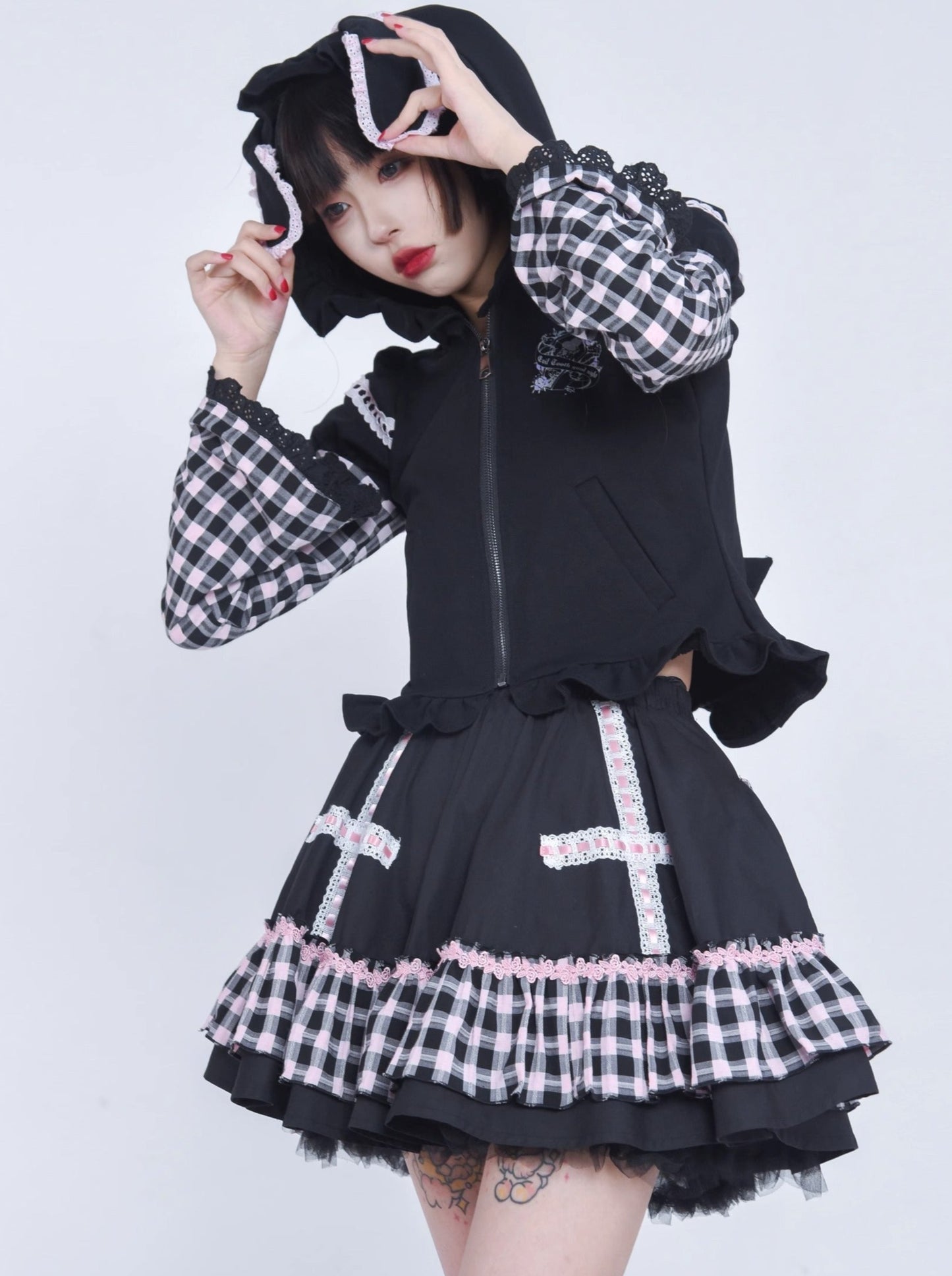 Kapuzenpulli mit Karodruck