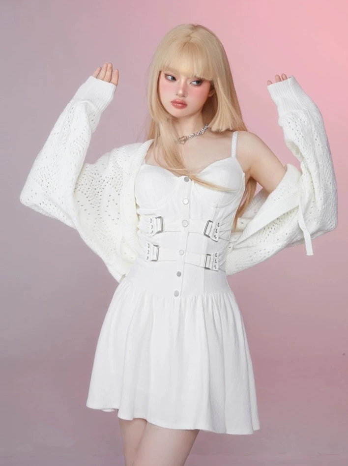 GirlyFancyClub 机能芭比*肌理棉麻白色收腰甜酷辣妹风带吊连衣裙