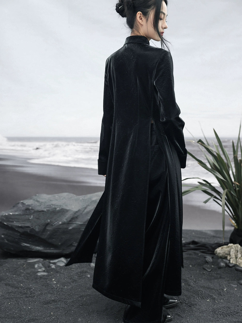 深色中国风开衩连衣裙