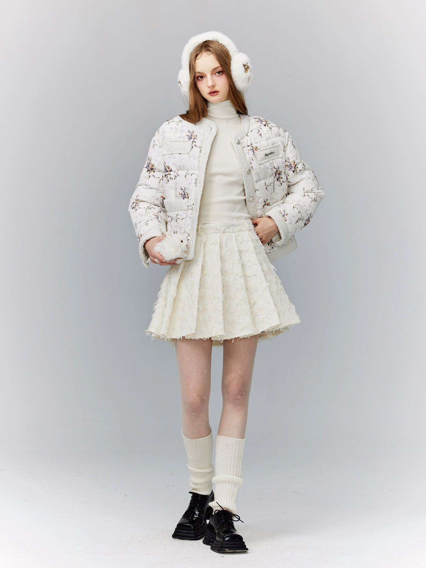 ホワイトブルーケフラワージャケット