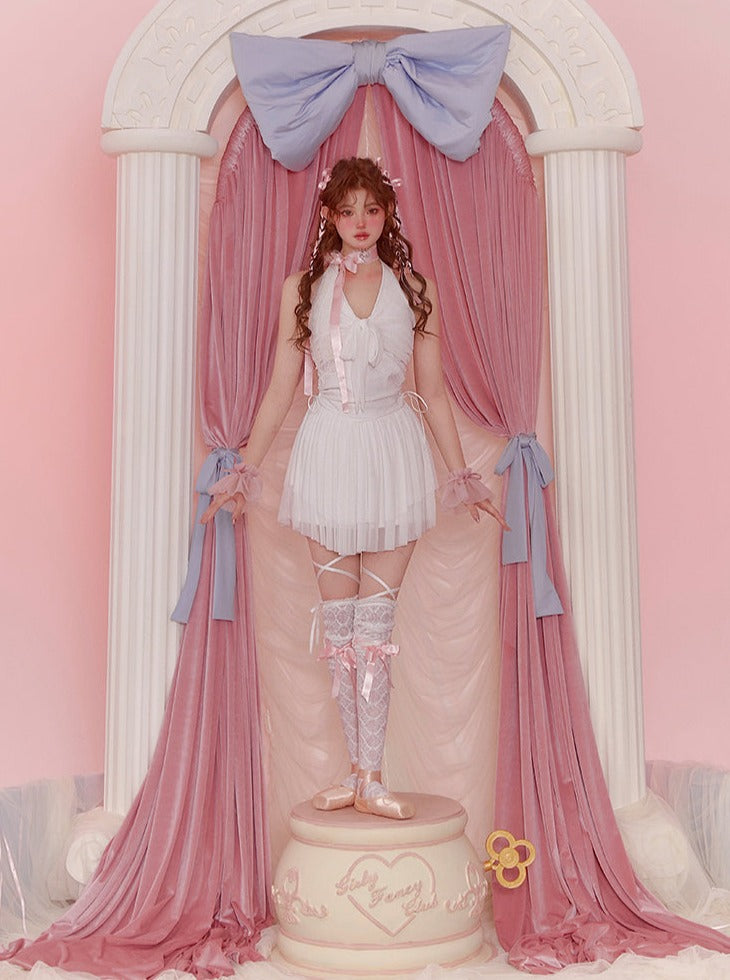 バレエホワイトドレーププリーツホルターネックドレス