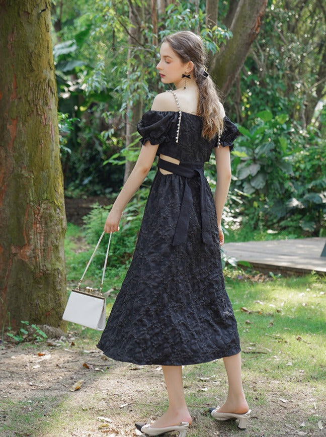 ストーンフラワーウエストストラップスクエアカラーブラックドレス