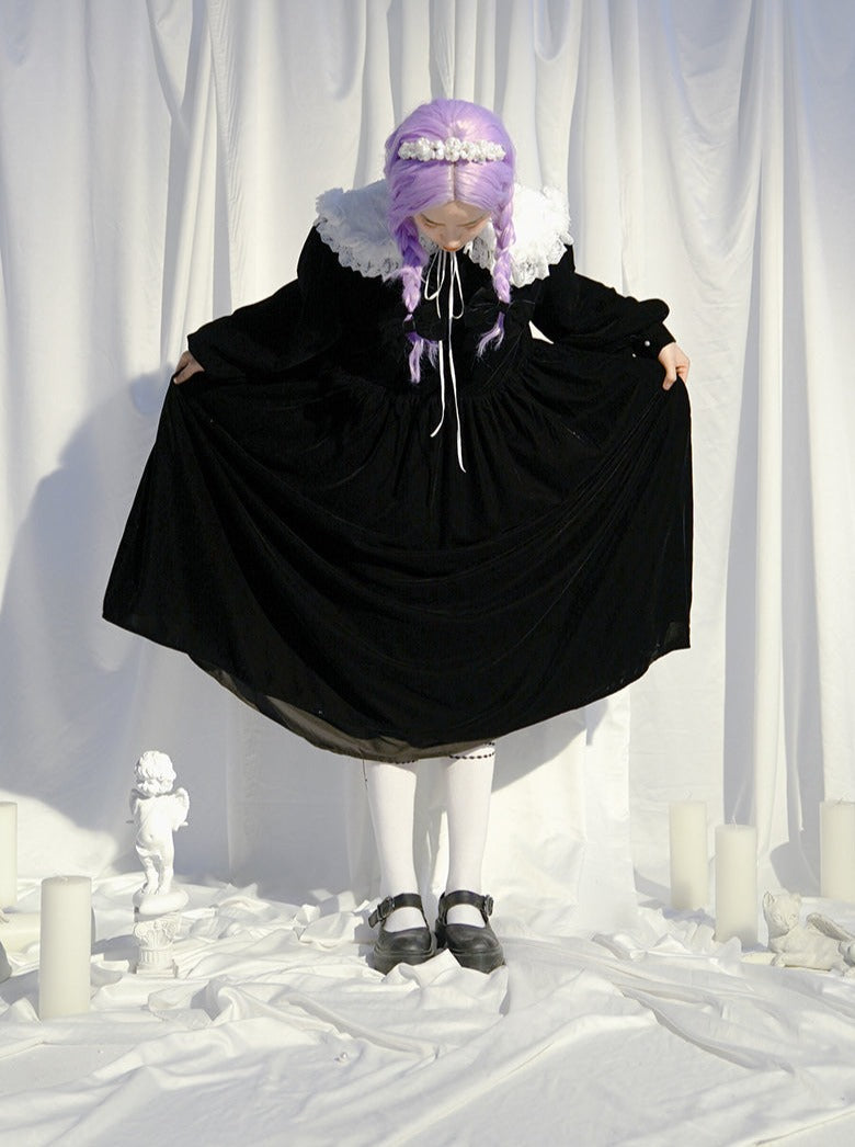 Robe noire rétro à col marin