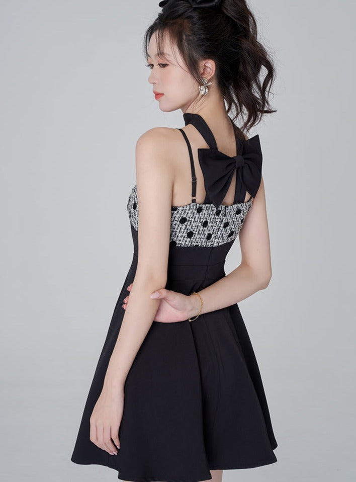 バックリボンネックストラップワンピース