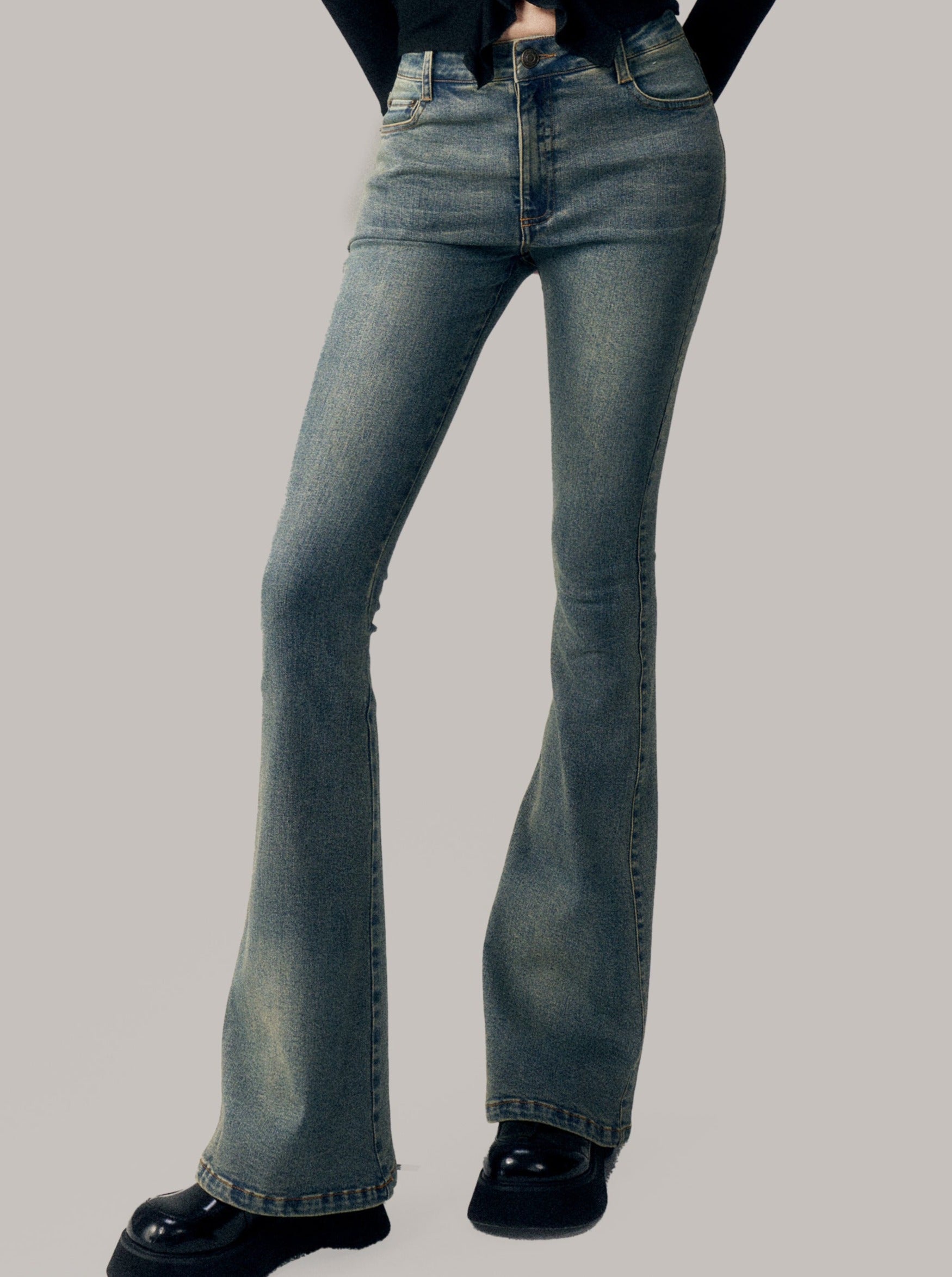 Slim Fit Jeans mit Schlaghose – Belchic - Main Image