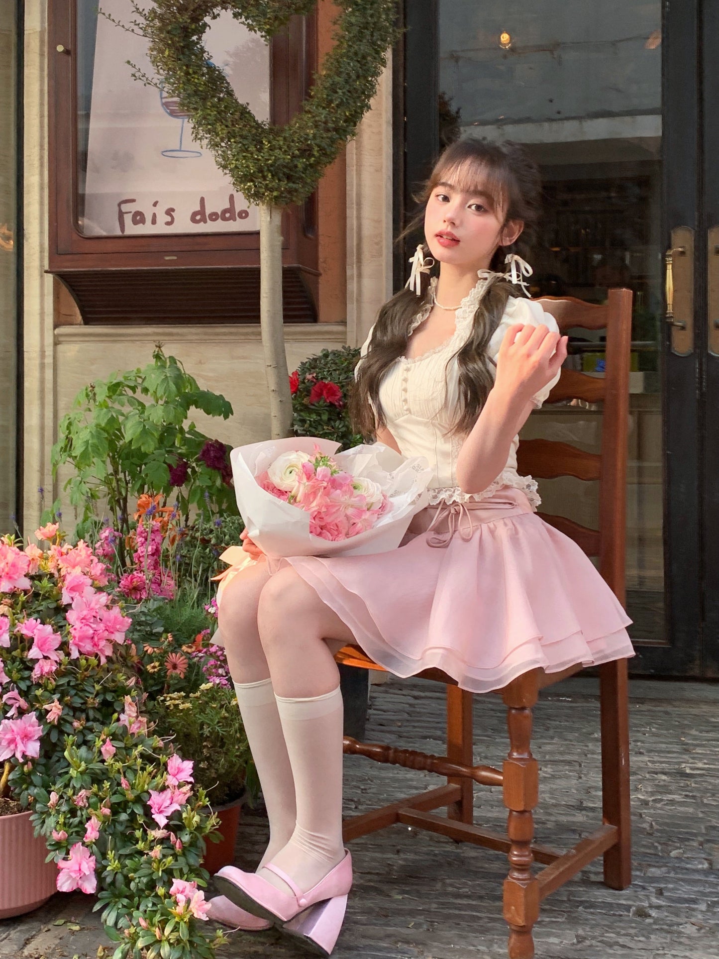 Race Chiffon Puff Sleve Square Neck Tops