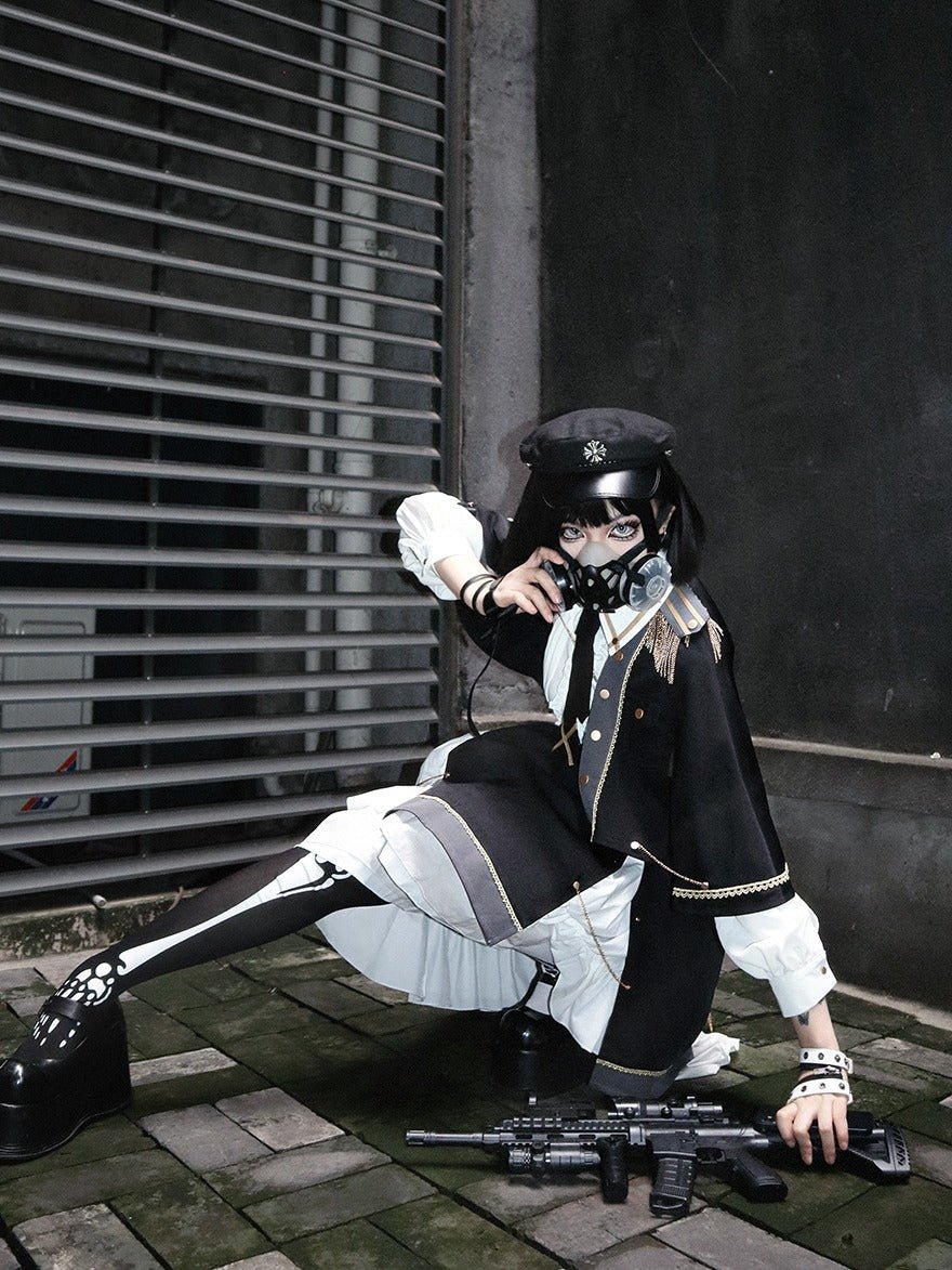 【軍服】ケープジャケット+ネクタイ付きフリルブラウス+ウエストマークスプリットレイヤードスカート - Belchic