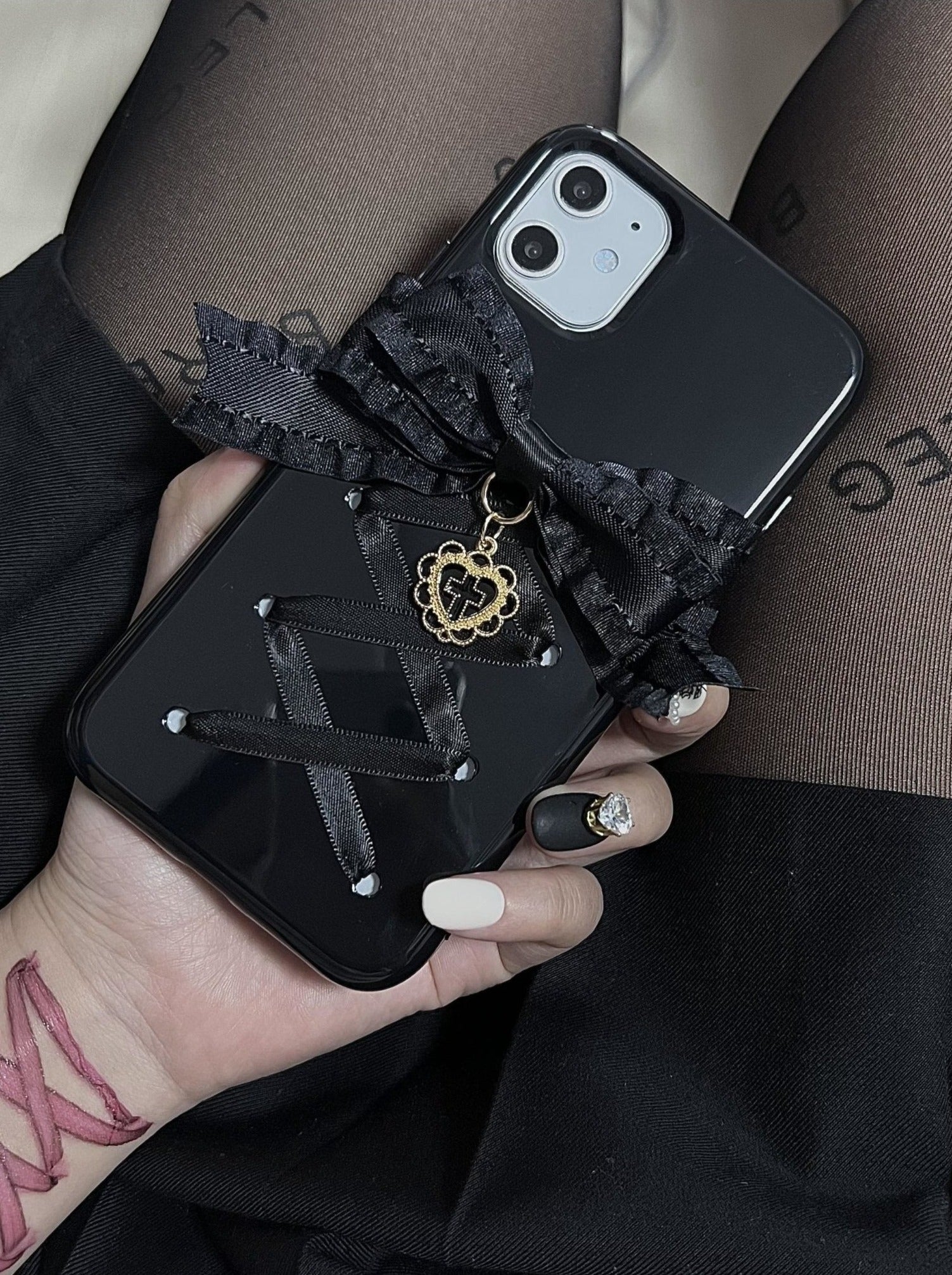 Cross Charm Lace-up Silicone Phone Case – Belchic Cross Charm Lace-up Silicone Phone Case – Belchic