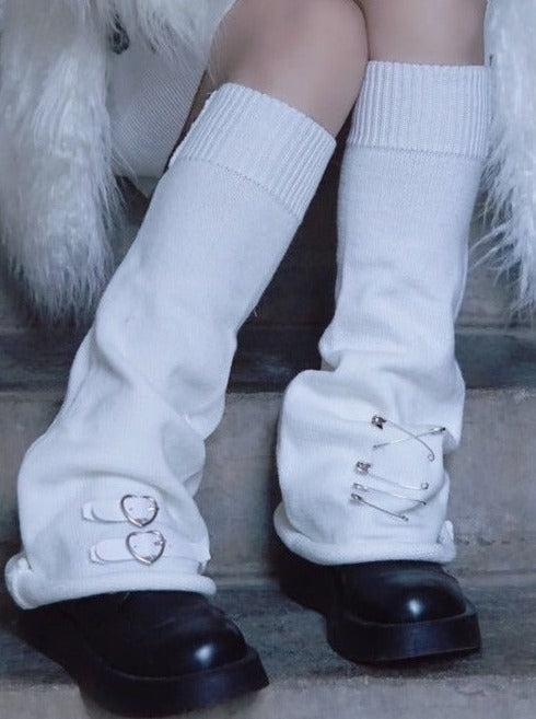 レザーバックル&メタルピンホワイトレッグウォーマー - Belchic