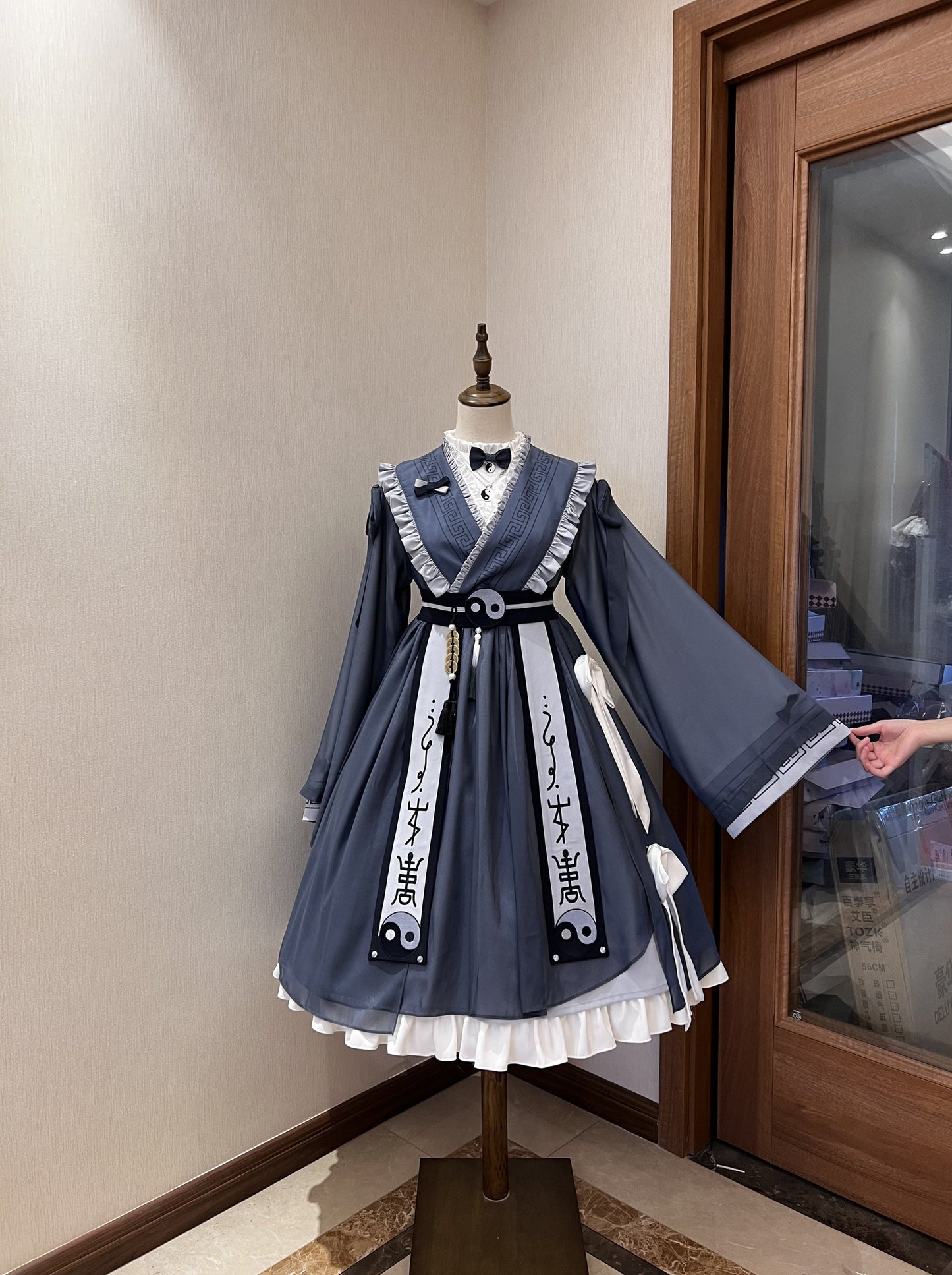 ホワイトフリルアンダーワンピ+リボン付きシアーフリルカシュクールワンピ+陰陽腰帯【Short・Long】 - Belchic