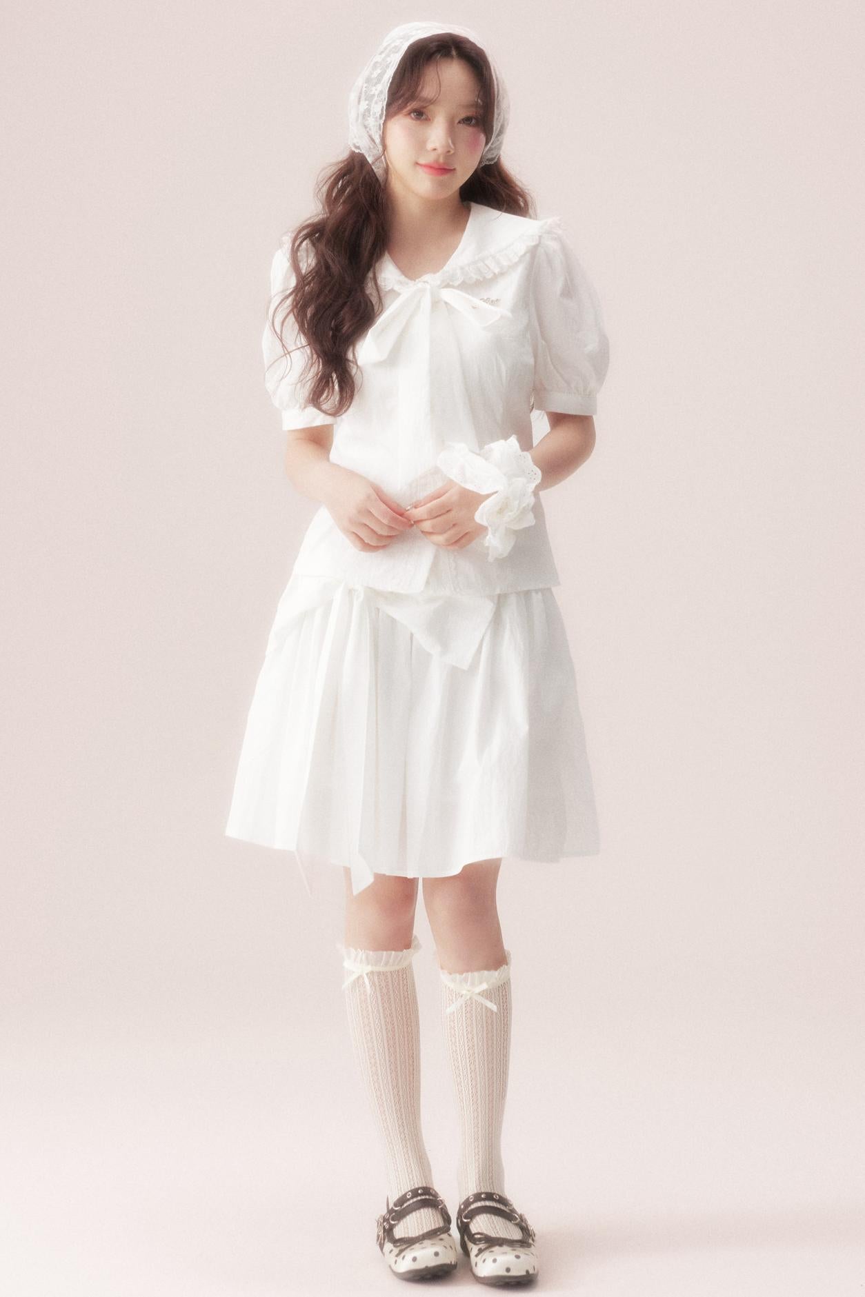 海盐蝴蝶结衬衫+半裙