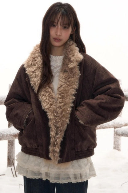 リバーシブルボリュームファーショートコート