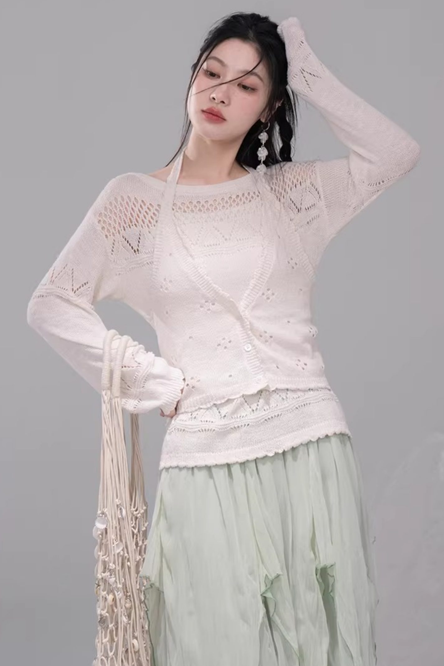 クロシェホルターネックベスト+シアートップス