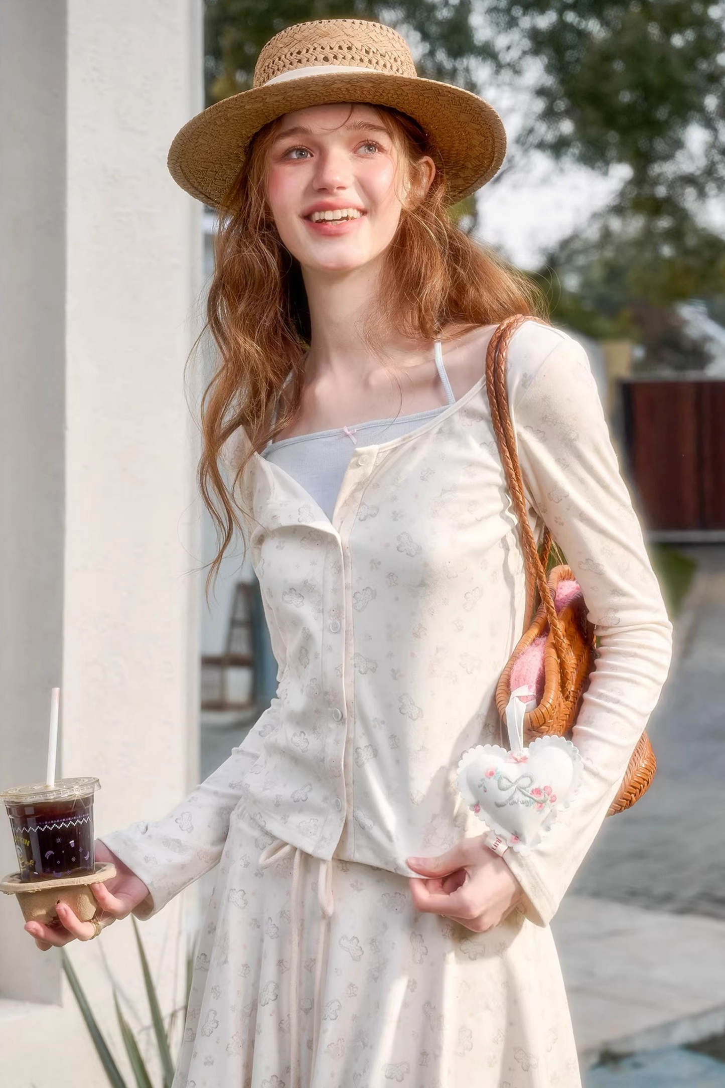 ペイントデザインカーディガン+スカート