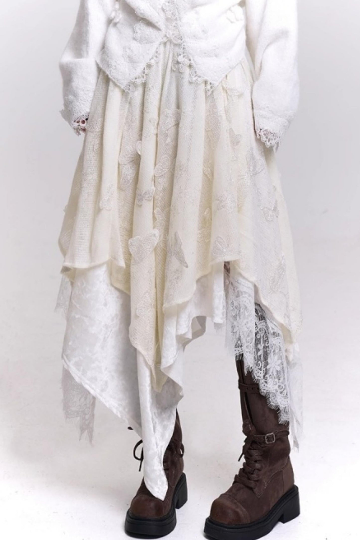 オフホワイトバタフライモチーフスカート