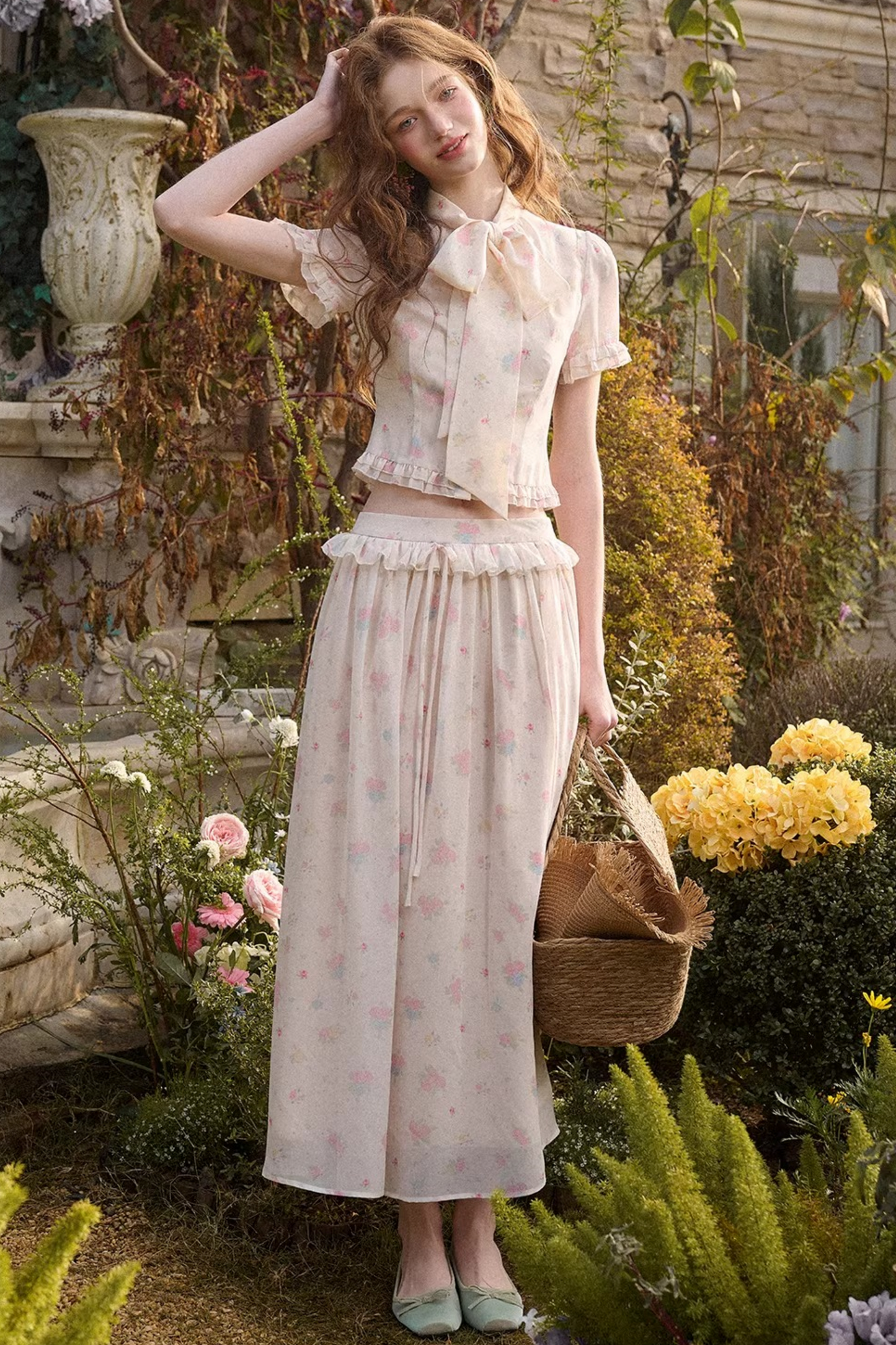 メディテラニアンプリントシフォントップス+スカート