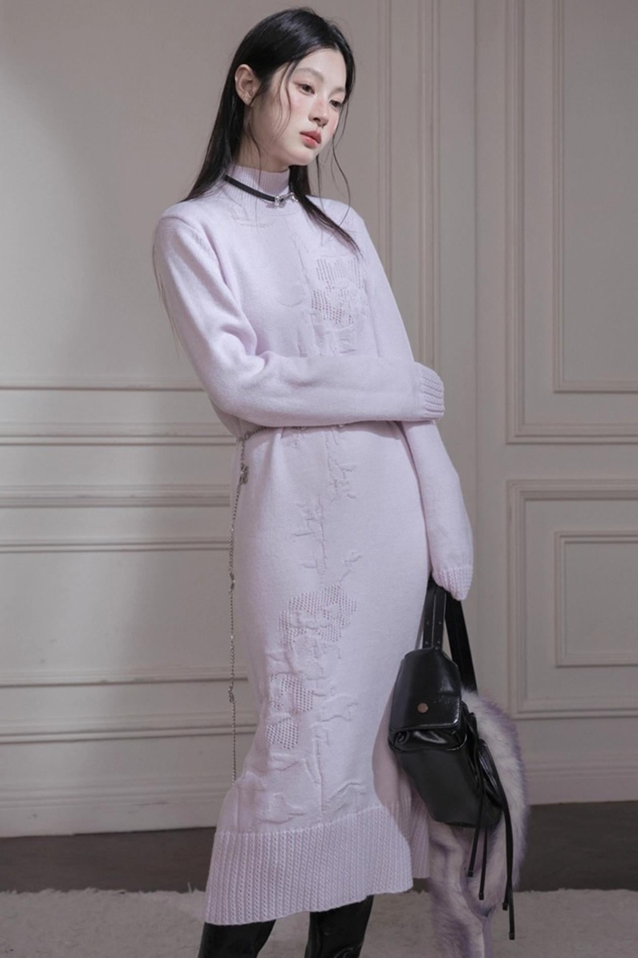 タートルネックニットドレス