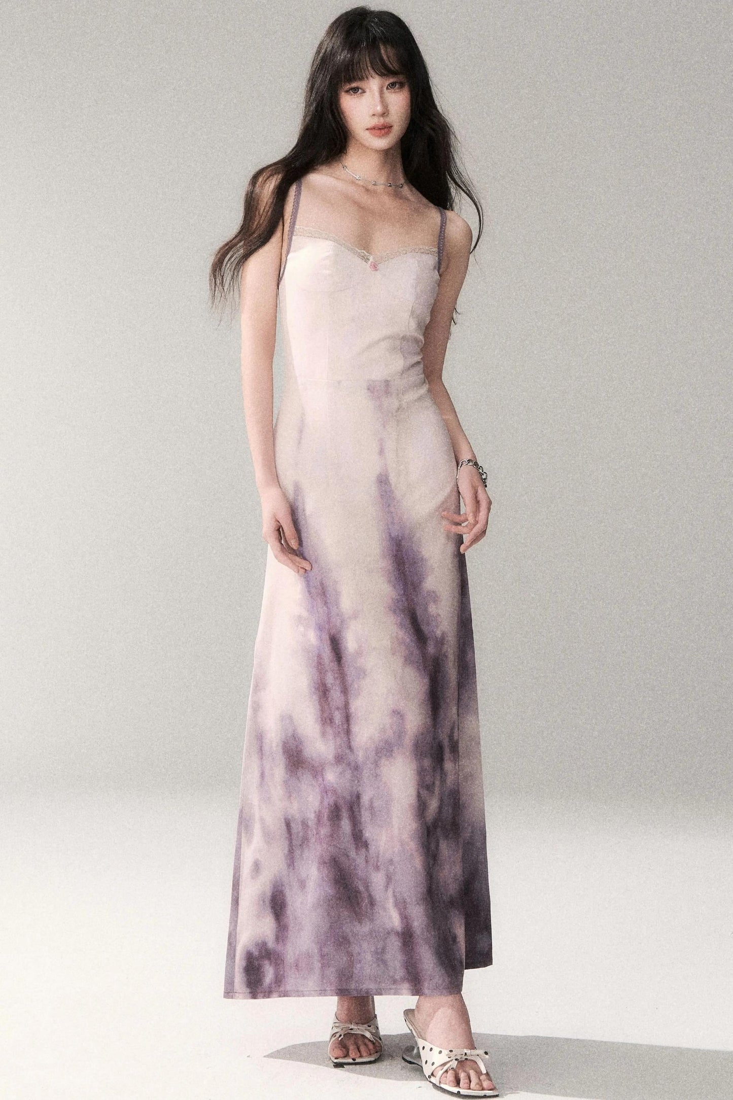 Lila-Abendbrise-Kleid